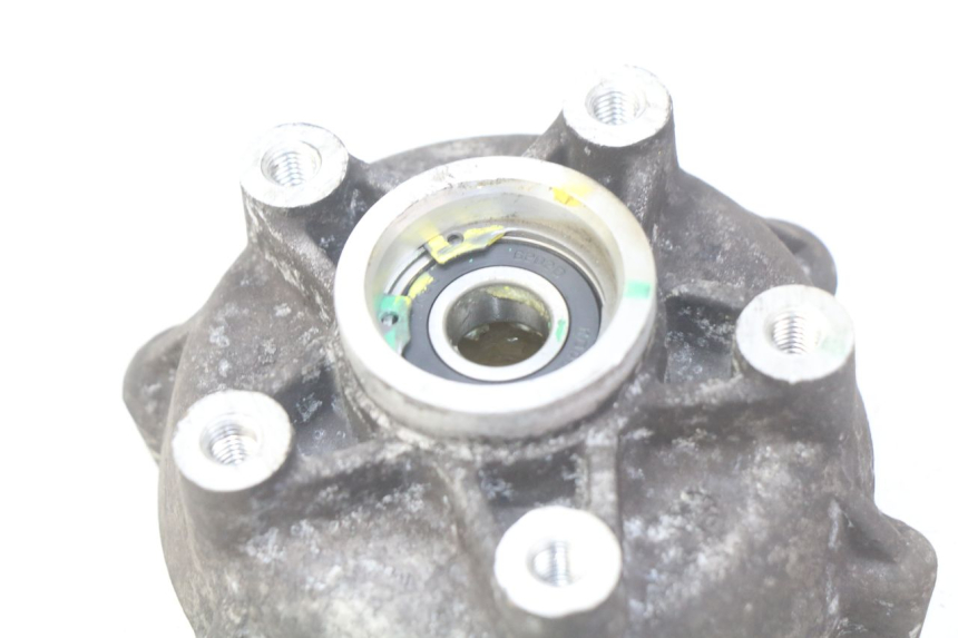 photo de FRONT WHEEL HUB PIAGGIO VESPA GTS IGET ABS 125 (2017 - 2023) - Component detail