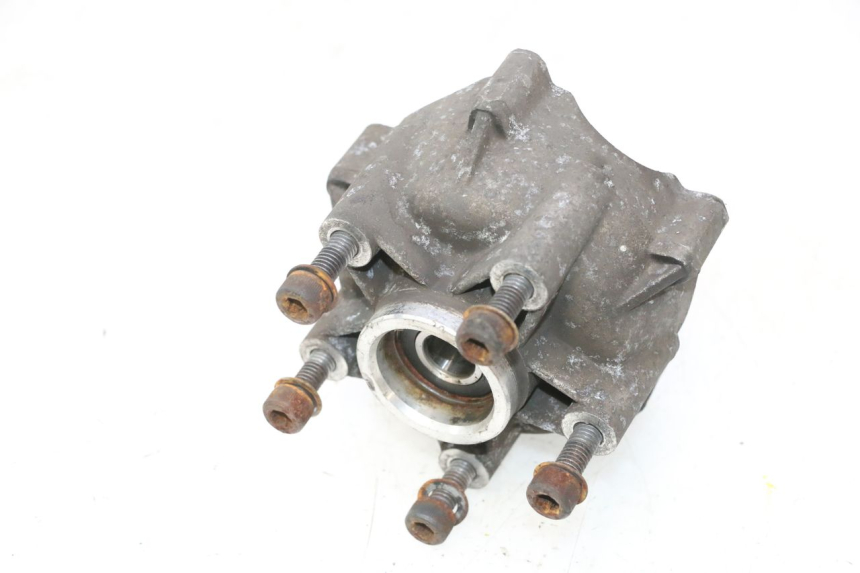 photo de FRONT WHEEL HUB PIAGGIO VESPA LX 2T 50 (2005 - 2013) - Alternative perspective