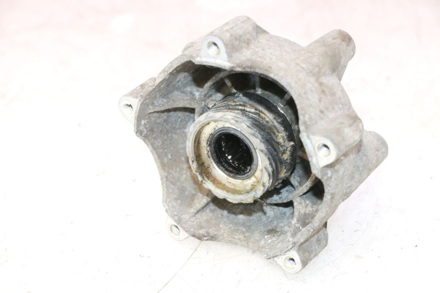 photo de FRONT WHEEL HUB PIAGGIO VESPA S 2T 50 (2007 - 2014) - Component detail