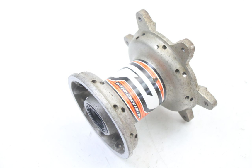 photo de FRONT WHEEL HUB YAMAHA YZ 125 (2006 - 2016) - Main view