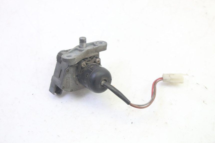 photo de IGNITION SWITCH MBK BOOSTER SPIRIT 50 (2004 - 2017) - Fixing points details