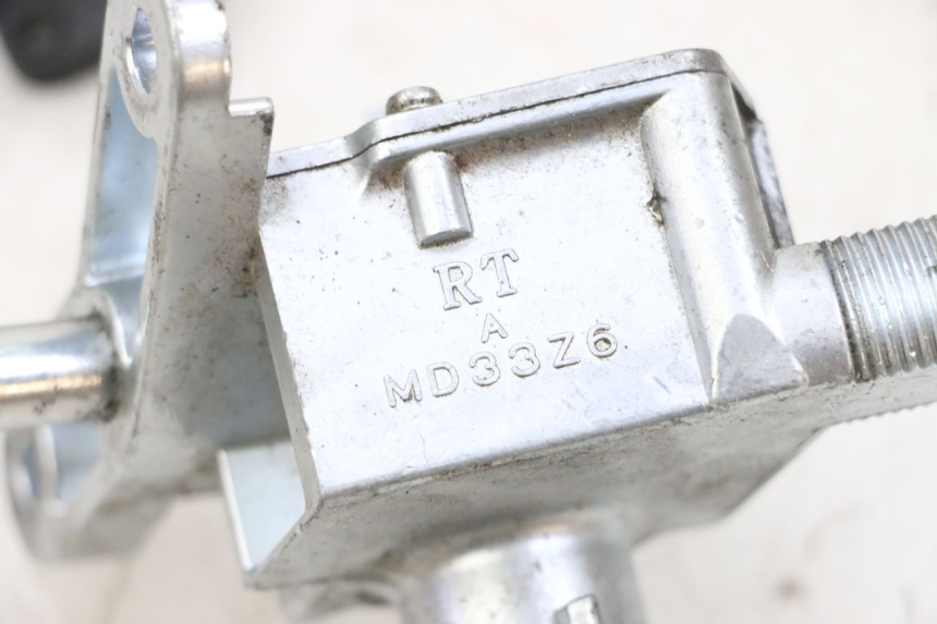 photo de IGNITION SWITCH MBK BOOSTER SPIRIT NAKED 50 (2004 - 2017) - Zoom on usage condition