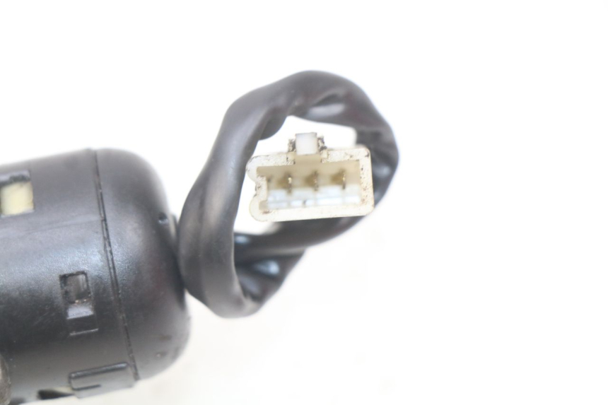 photo de IGNITION SWITCH YAMAHA BW'S 50 (1999 - 2003) - Alternative perspective