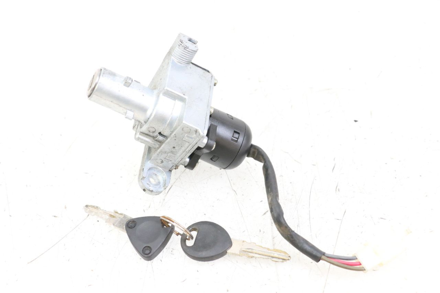 photo de IGNITION SWITCH YAMAHA BW'S 50 (2004 - 2017) - Technical close-up