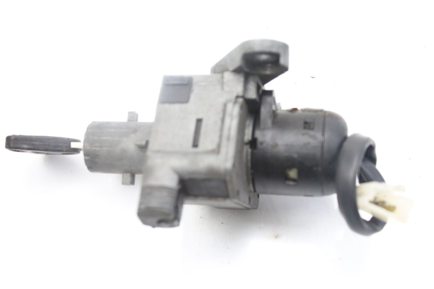 photo de IGNITION SWITCH YAMAHA BW'S EASY 50 (2013 - 2016) - Technical close-up