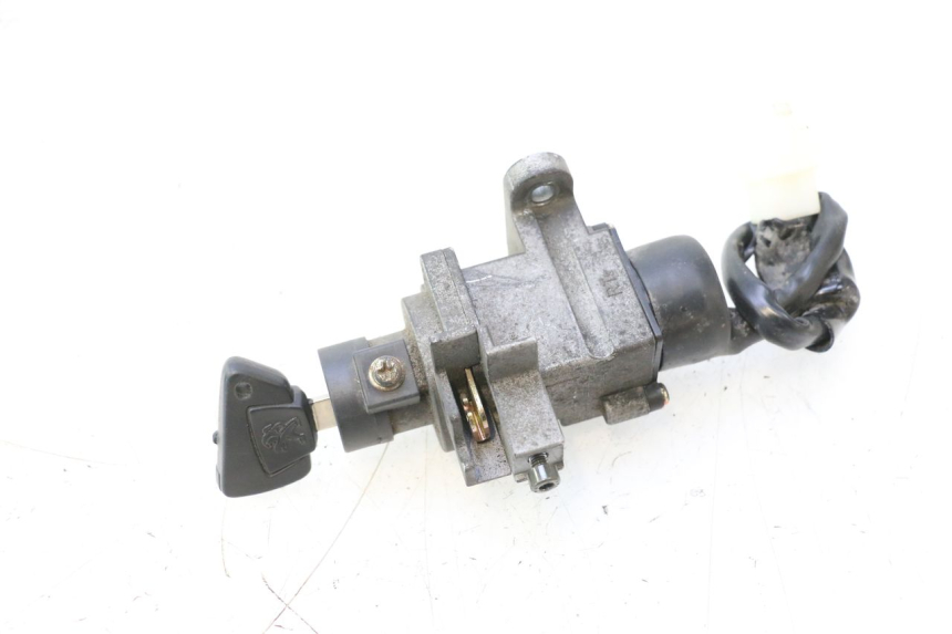 photo de IGNITION SWITCH PEUGEOT CITYSTAR 2T 50 (2018 - 2021) - Checked used part