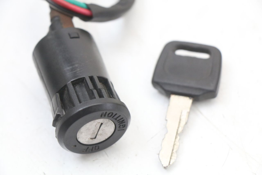 photo de IGNITION SWITCH CCR DIRT BIKE 125 - Zoom on usage condition