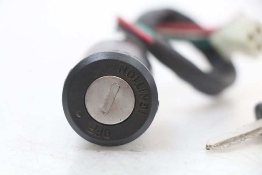 photo de IGNITION SWITCH CCR DIRT BIKE 125 - Technical close-up