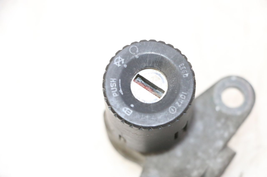 photo de IGNITION SWITCH APRILIA ETX 125 (1998 - 2002) - Zoom on usage condition