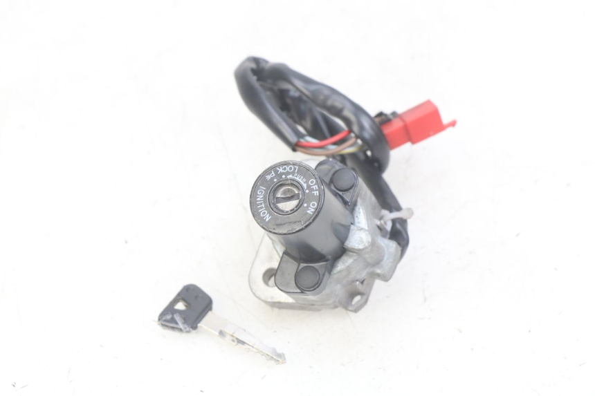 photo de IGNITION SWITCH YAMAHA FZS FAZER 600 (1998 - 2001) - Component detail