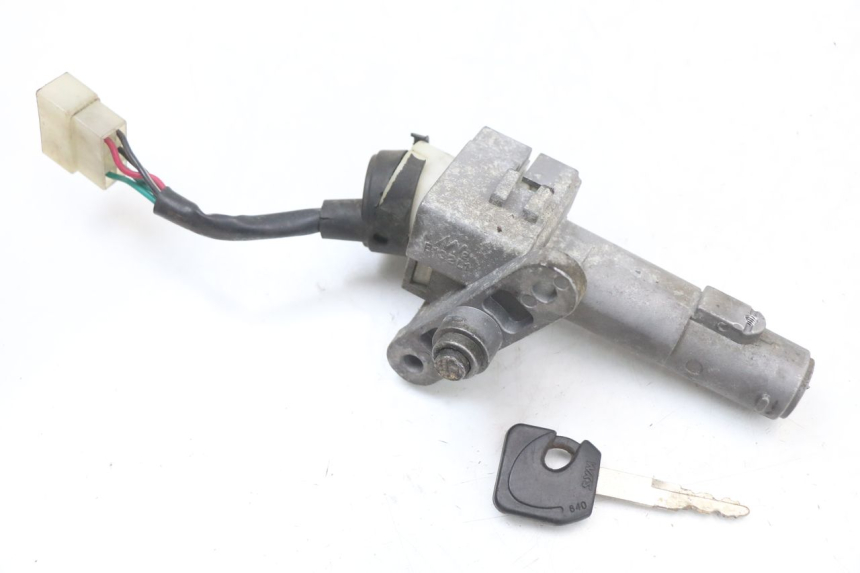photo de IGNITION SWITCH SYM ORBIT 50 (2008 - 2010) - Zoom on usage condition