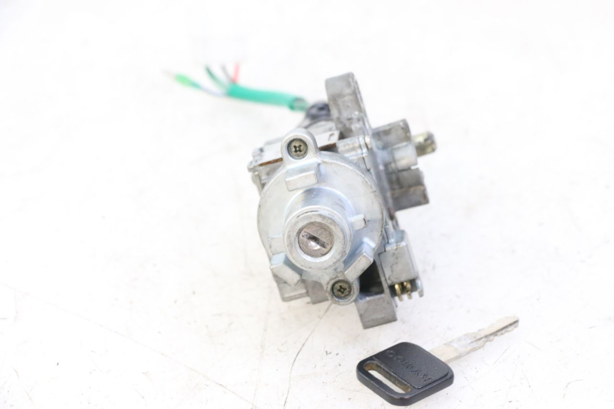 photo de IGNITION SWITCH KYMCO PEOPLE S 125 (2000 - 2008) - Component detail