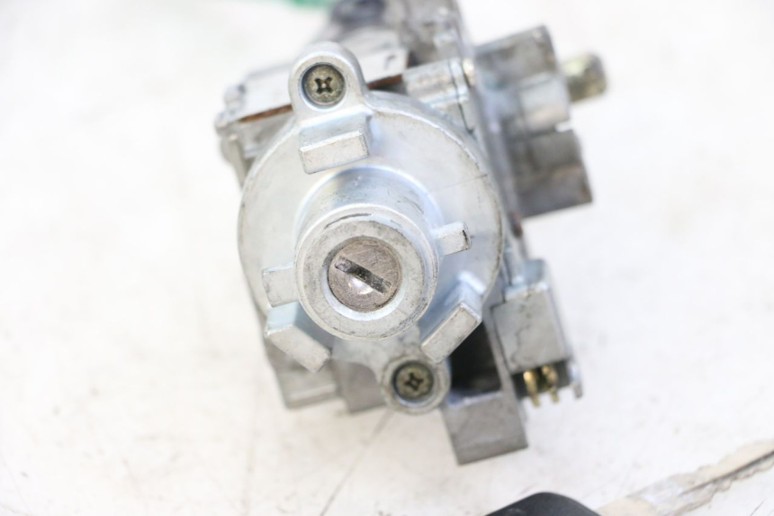 photo de IGNITION SWITCH KYMCO PEOPLE S 125 (2000 - 2008) - Product overview