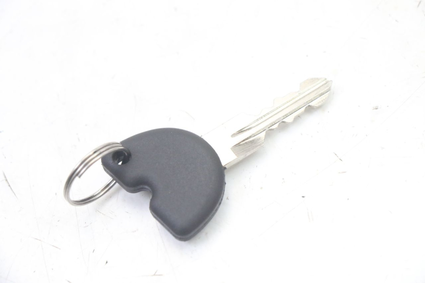 photo de IGNITION SWITCH PIAGGIO ZIP 4T 50 (2018 - 2020) - Fixing points details