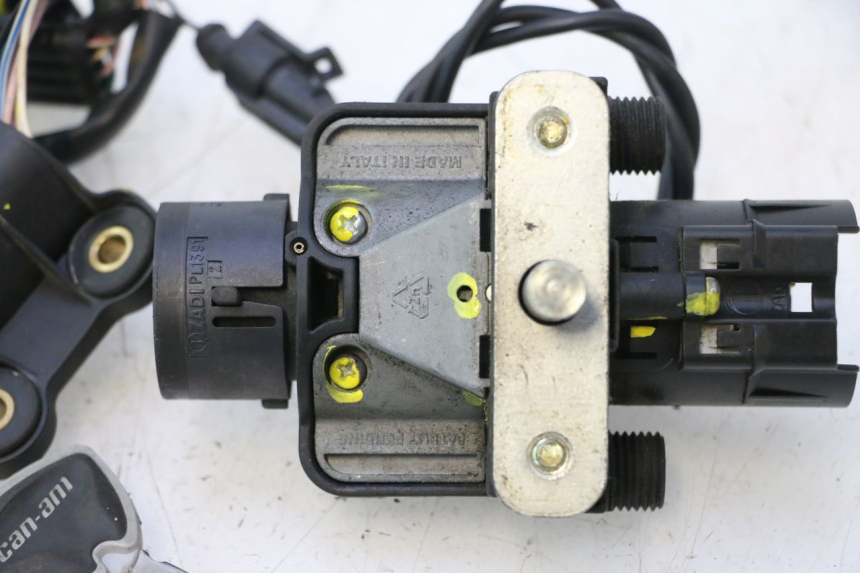 photo de IGNITION SWITCH CAN-AM SPYDER RS 1000 (2008 - 2012) - Zoom on usage condition