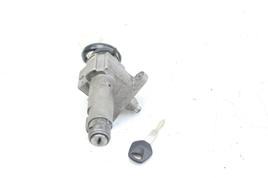 photo de IGNITION SWITCH PEUGEOT TWEET 4T 50 (2010 - 2014) - Alternative perspective