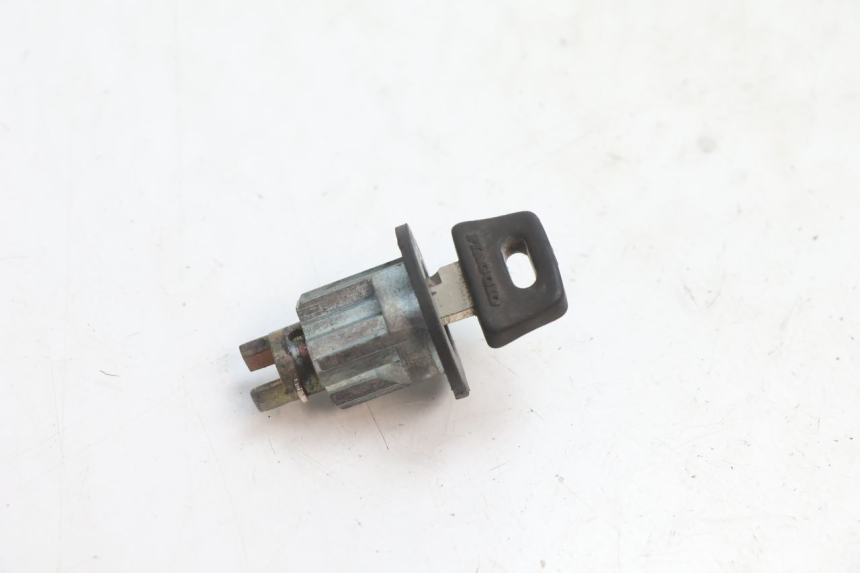 photo de IGNITION SWITCH PIAGGIO TYPHOON 50 (2000 - 2009) - Zoom on usage condition