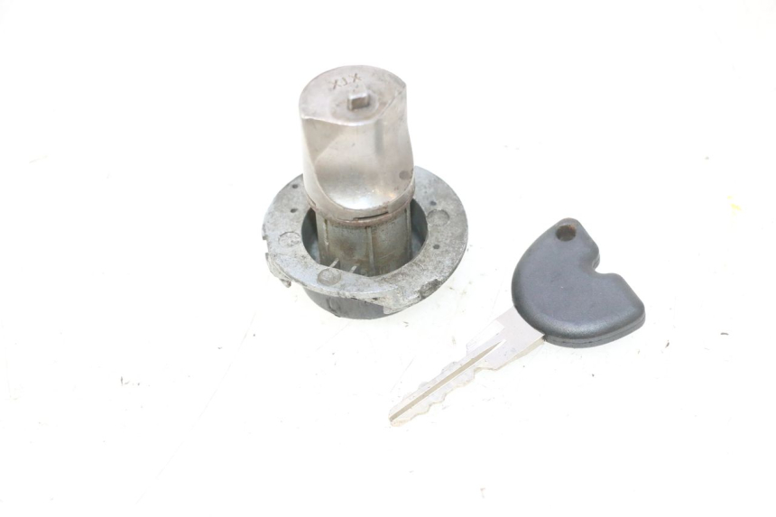 photo de IGNITION SWITCH PIAGGIO VESPA LX 2T 50 (2005 - 2013) - Component detail