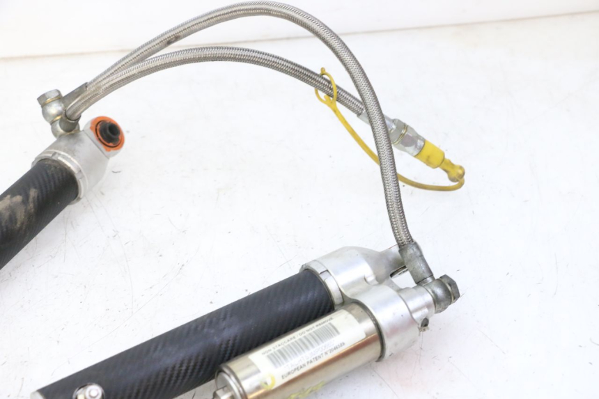 photo de REAR SHOCK ABSORBER PAIR QUADRO 4 4D 350 (2015 - 2018) - Additional view of the item