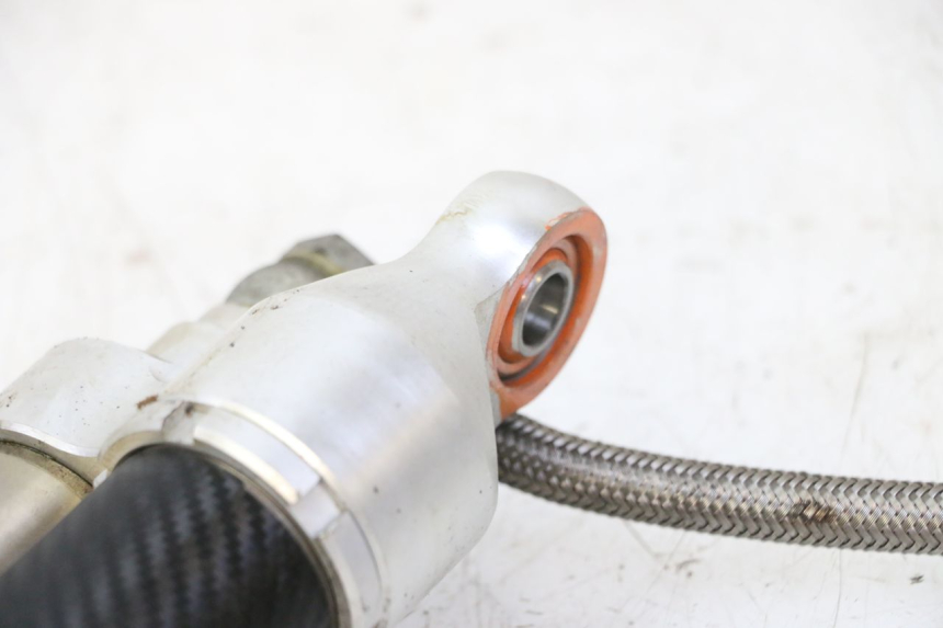 photo de REAR SHOCK ABSORBER PAIR QUADRO 4 4D 350 (2015 - 2018) - Zoom on usage condition