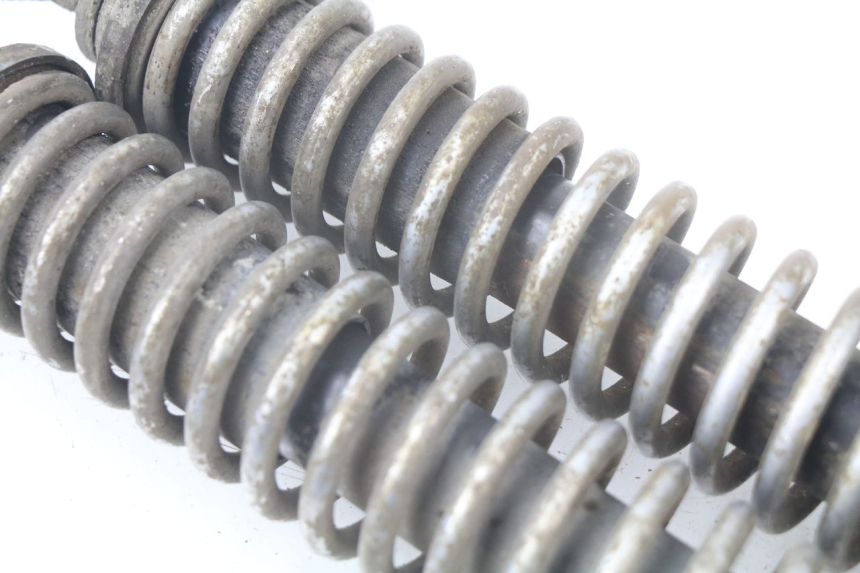 photo de REAR SHOCK ABSORBER PIAGGIO BEVERLY 125 (1998 - 2005) - Zoom on usage condition