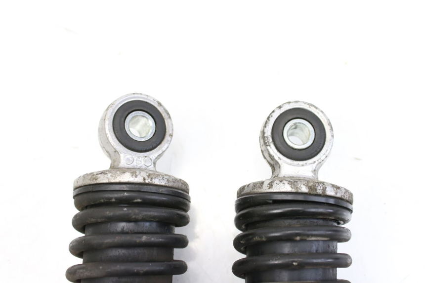 photo de REAR SHOCK ABSORBER PAIR SUZUKI BURGMAN 125 (2007 - 2014) - Technical close-up