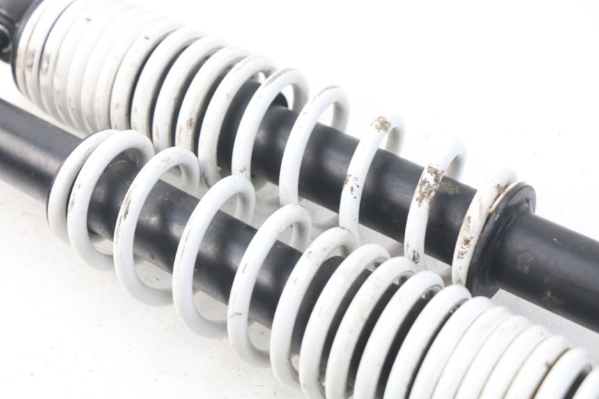 photo de PAIR OF REAR SHOCK ABSORBERS YAMAHA BW'S BWS 125 (2010 - 2013) - Technical close-up