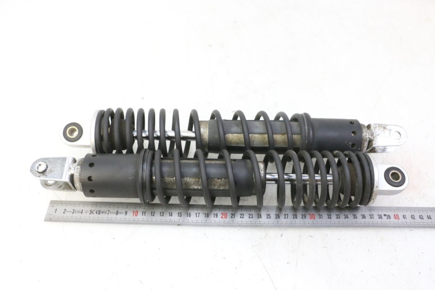 photo de REAR SHOCK ABSORBER PAIR KYMCO DINK STREET 125 (2009 - 2014) - Zoom on usage condition