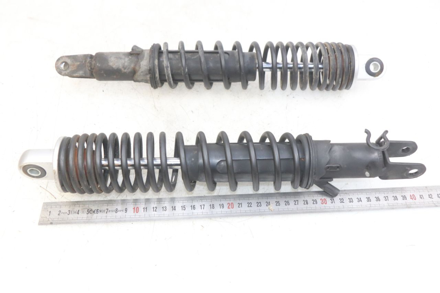 photo de REAR SHOCK ABSORBER PAIR KYMCO DOWNTOWN ABS 125 (2015 - 2017) - Zoom on usage condition