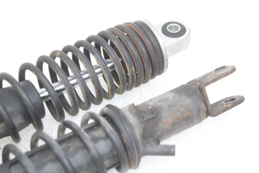 photo de REAR SHOCK ABSORBER PAIR KYMCO DOWNTOWN ABS 125 (2015 - 2017) - Fixing points details