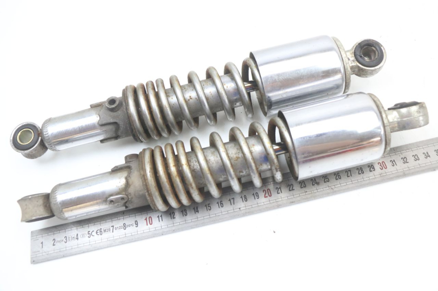 photo de REAR SHOCK ABSORBER SUZUKI GN 125 (1997 - 2000) - Zoom on usage condition