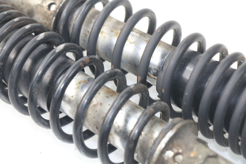 photo de REAR SHOCK ABSORBER SYM GTS EVO 125 (2009 - 2013) - Zoom on usage condition