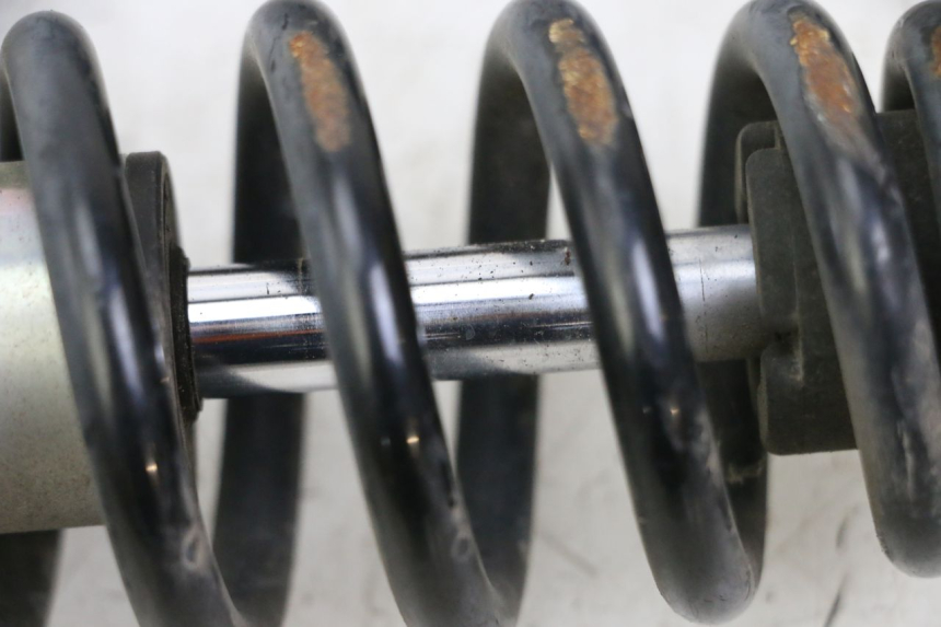 photo de REAR SHOCK ABSORBER KEEWAY K-LIGHT KLIGHT 125 (2018 - 2025) - Zoom on usage condition