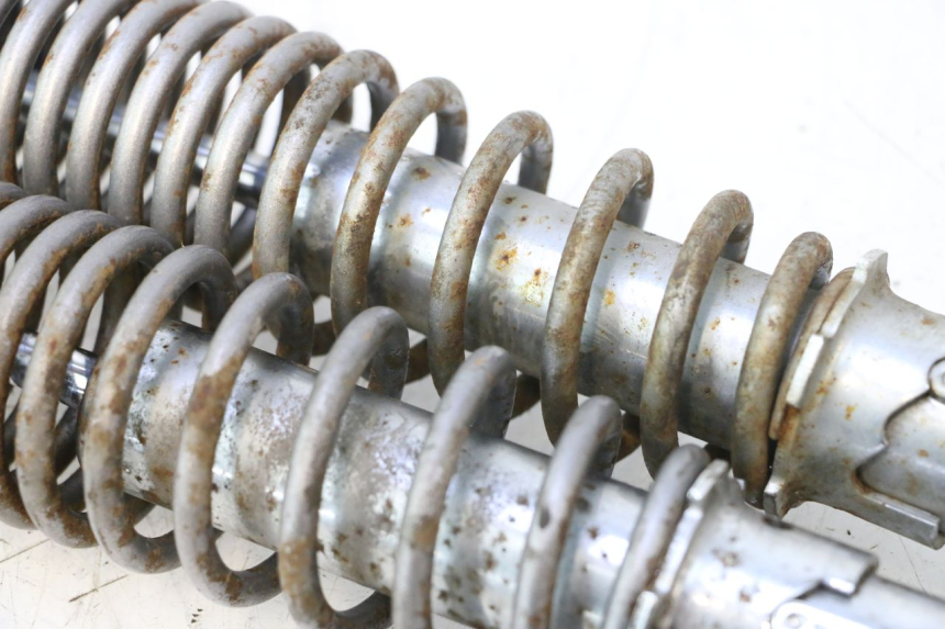 photo de REAR SHOCK ABSORBER KYMCO LIKE 125 (2009 - 2016) - Additional view of the item