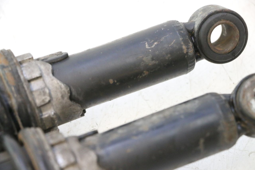 photo de REAR SHOCK ABSORBER PIAGGIO MP3 125 (2006 - 2014) - Technical close-up