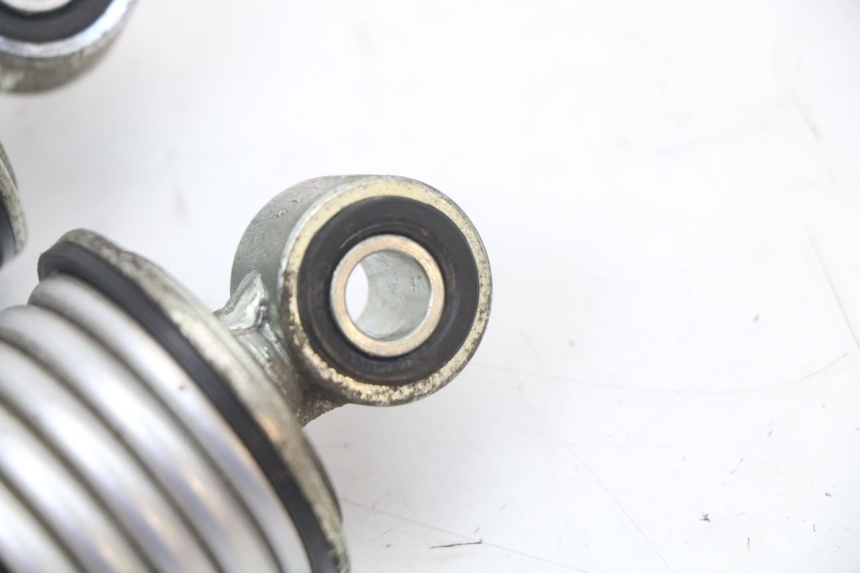 photo de REAR SHOCK ABSORBER PAIR HONDA PCX (JF28) 125 (2009 - 2011) - Surface and material condition