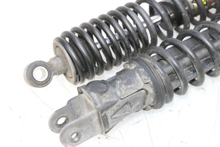photo de REAR SHOCK ABSORBER PAIR PEUGEOT SATELIS COMPRESSOR K15 125 (2006 - 2009) - Additional view of the item