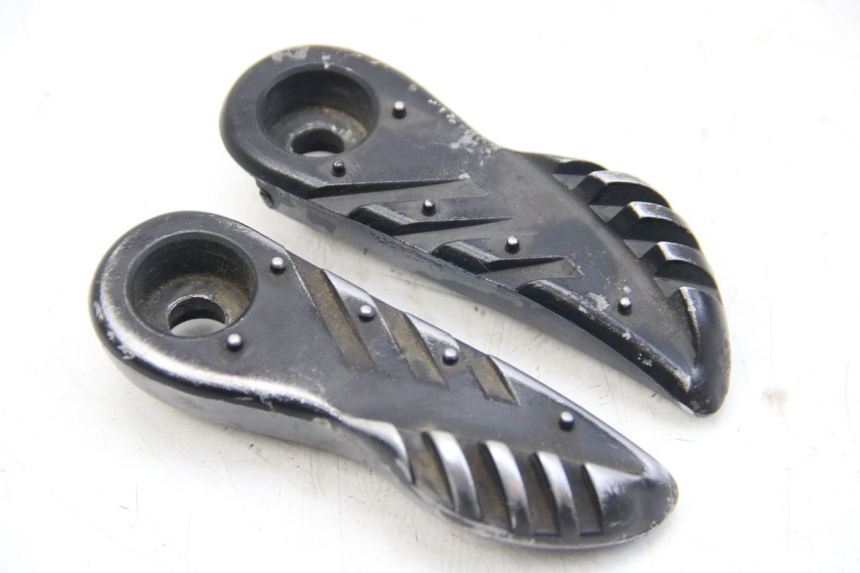 photo de PAIR OF REAR FOOTRESTS MBK BOOSTER SPIRIT 50 (2004 - 2017) - Main view