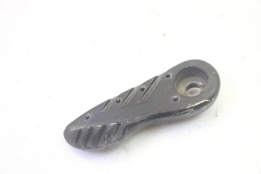 photo de PAIR OF REAR FOOTRESTS MBK BOOSTER SPIRIT 50 (2004 - 2017) - Fixing points details