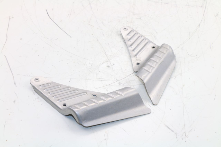 photo de PAIR REAR FOOTRESTS BAOTIAN BT 49 QT-9 50 (2006 - 2010) - Main view