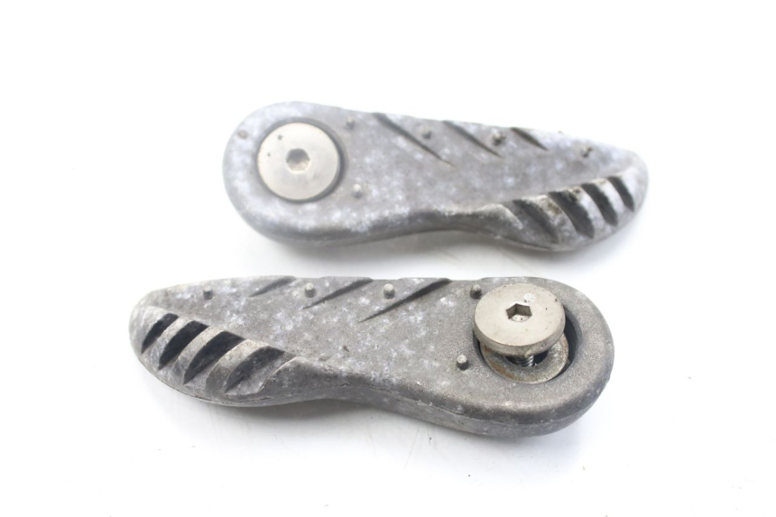 photo de PAIR OF REAR FOOTRESTS YAMAHA BW'S EASY 50 (2013 - 2016) - Product overview