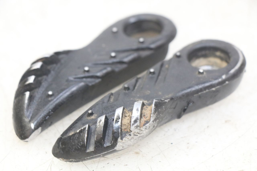 photo de PAIR OF REAR FOOTRESTS YAMAHA BW'S EASY 50 (2013 - 2016) - Main view