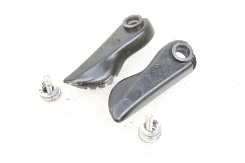 photo de PAIR OF REAR FOOTRESTS YAMAHA BW'S EASY 50 (2013 - 2016) - Technical close-up