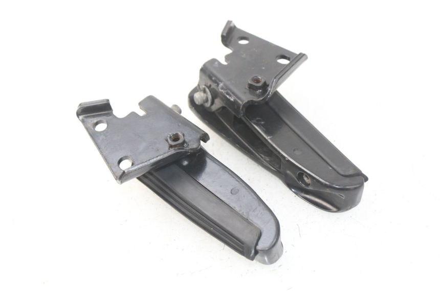 photo de PAIR REAR FOOTRESTS PIAGGIO CARNABY 125 (2007 - 2011) - Main view