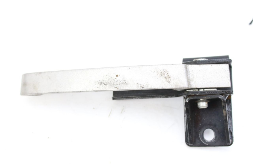 photo de PAIR OF REAR FOOTRESTS PEUGEOT CITYSTAR 125 (2011 - 2017) - Component detail