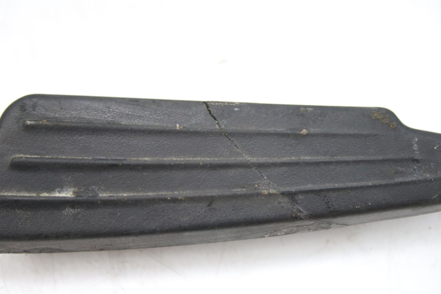 photo de PAIR OF REAR FOOTRESTS PEUGEOT CITYSTAR 125 (2011 - 2017) - Surface and material condition