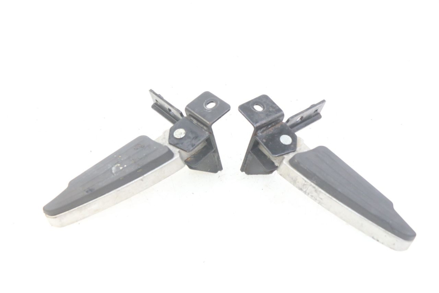 photo de PAIR OF REAR FOOTRESTS PEUGEOT CITYSTAR 125 (2011 - 2017) - Main view