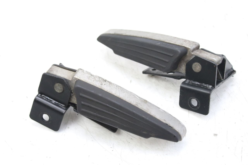 photo de PAIR OF REAR FOOTRESTS PEUGEOT CITYSTAR 50 (2013 - 2017) - Main view