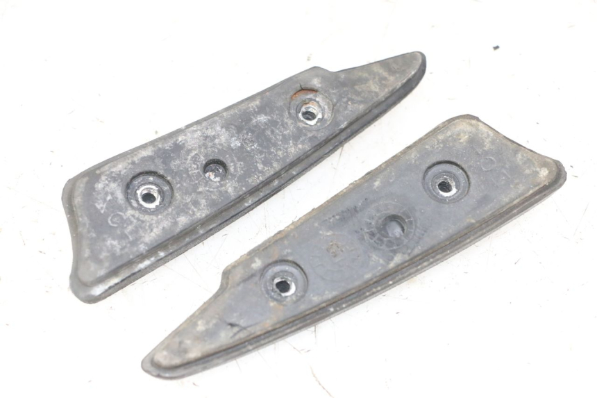 photo de PAIR OF REAR FOOTRESTS PEUGEOT CITYSTAR 50 (2013 - 2017) - Zoom on usage condition