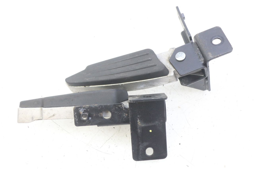 photo de PAIR REAR FOOTRESTS PEUGEOT CITYSTAR IE 2T 50 (2018 - 2021) - Component detail